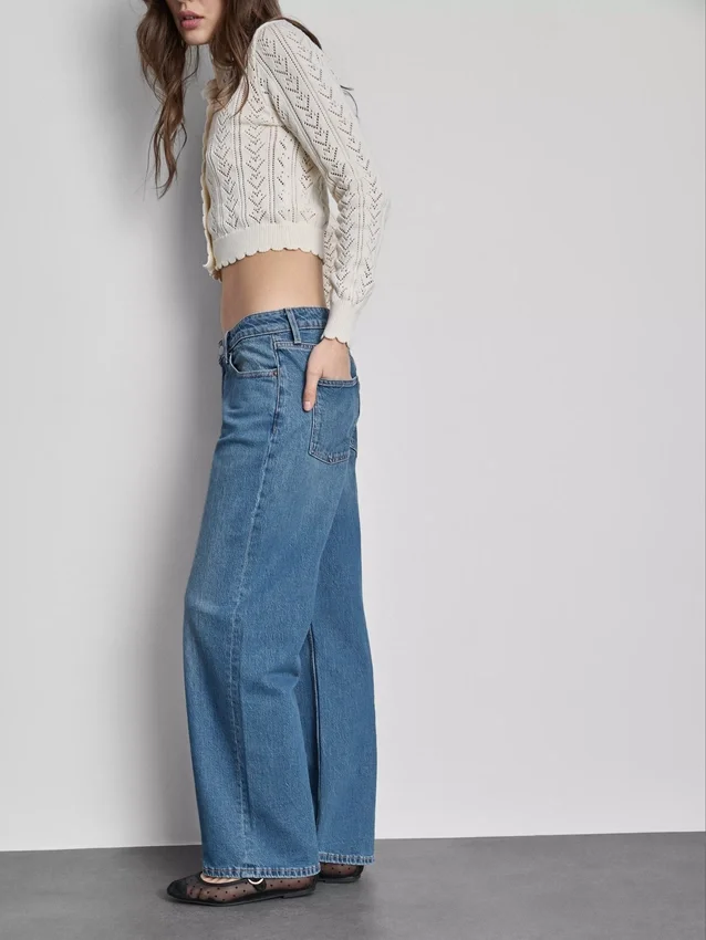 Lässige Denim-Jeans mit niedriger Leibhöhe und geradem Bein