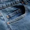 Lässige Denim-Jeans mit niedriger Leibhöhe und geradem Bein