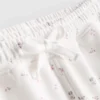 Lässige Shorts mit Blumenmuster aus baumwollreichem Material