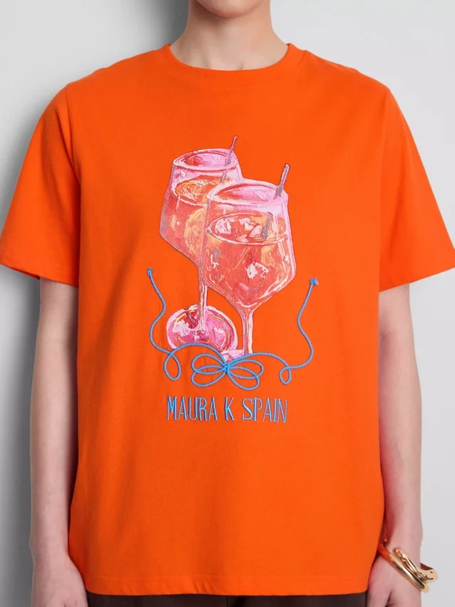 Maura K Spain – lässiges T-Shirt mit Grafikprint