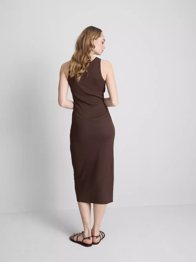 Midi-Kleid mit geripptem integrierten BH