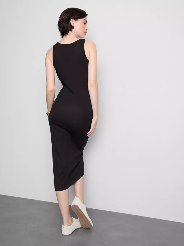 Midi-Kleid mit geripptem integrierten BH