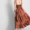 Midi-Kleid mit gestuften Rüschen