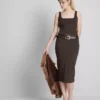 Midi-Kleid mit quadratischem Ausschnitt im Second-Skin-Look