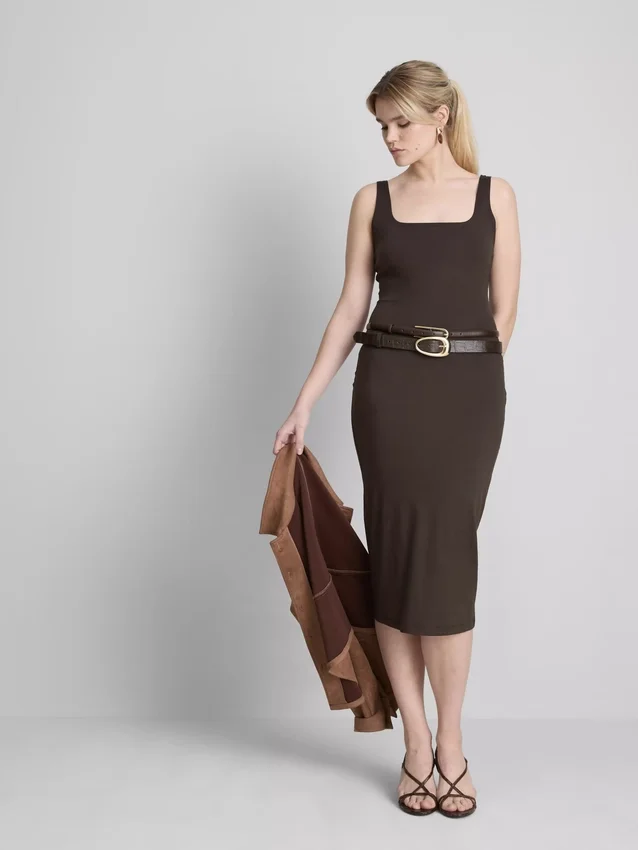 Midi-Kleid mit quadratischem Ausschnitt im Second-Skin-Look
