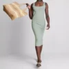 Midi-Kleid mit quadratischem Ausschnitt im Second-Skin-Look