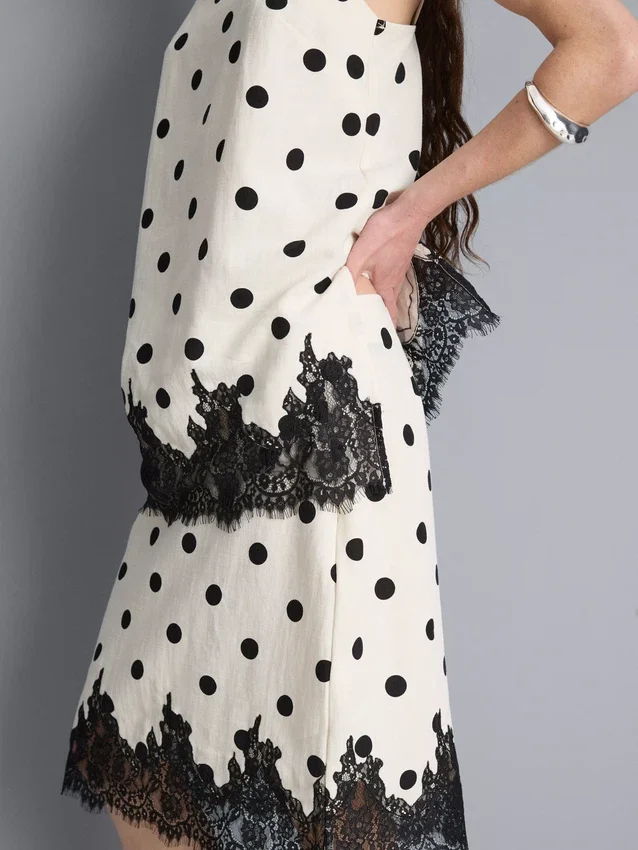 Midi-Rock aus Baumwollmischung mit Spitzenbesatz und Polka-Dots