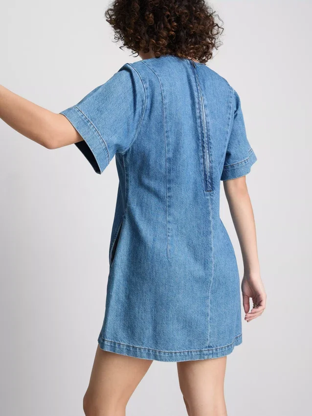 Mini-Etuikleid aus Baumwoll-Denim