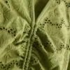 Mini-Kleid aus Baumwolle mit Lochstickerei und Rüschen