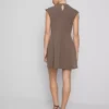 Mini-Kleid mit Flügelärmeln