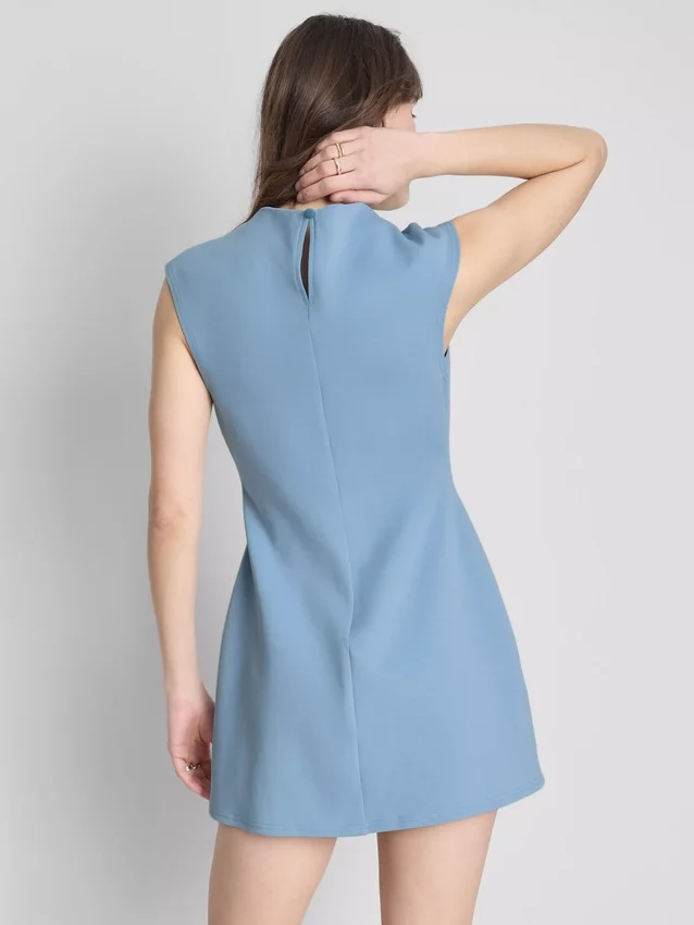 Mini-Kleid mit Flügelärmeln