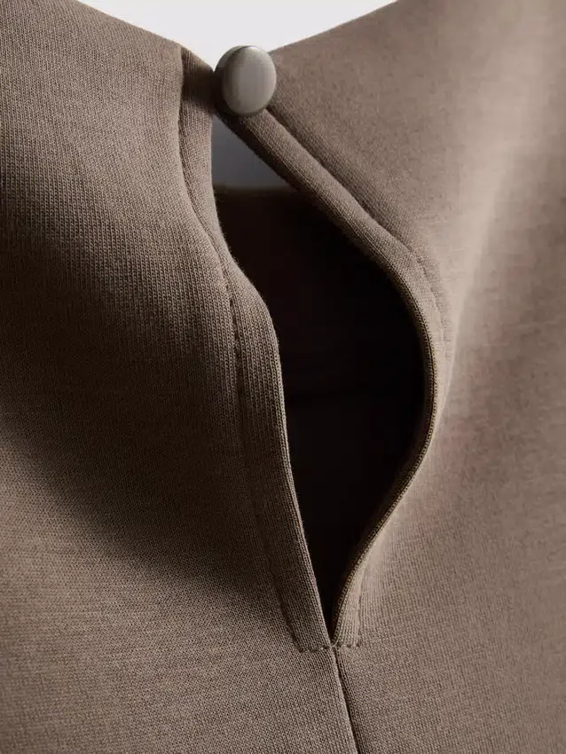 Mini-Kleid mit Flügelärmeln
