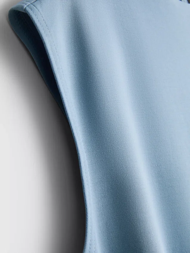Mini-Kleid mit Flügelärmeln