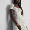 Mini-Kleid mit gekräuselten Flügelärmeln