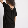 Mini-Smockkleid mit Puffärmeln