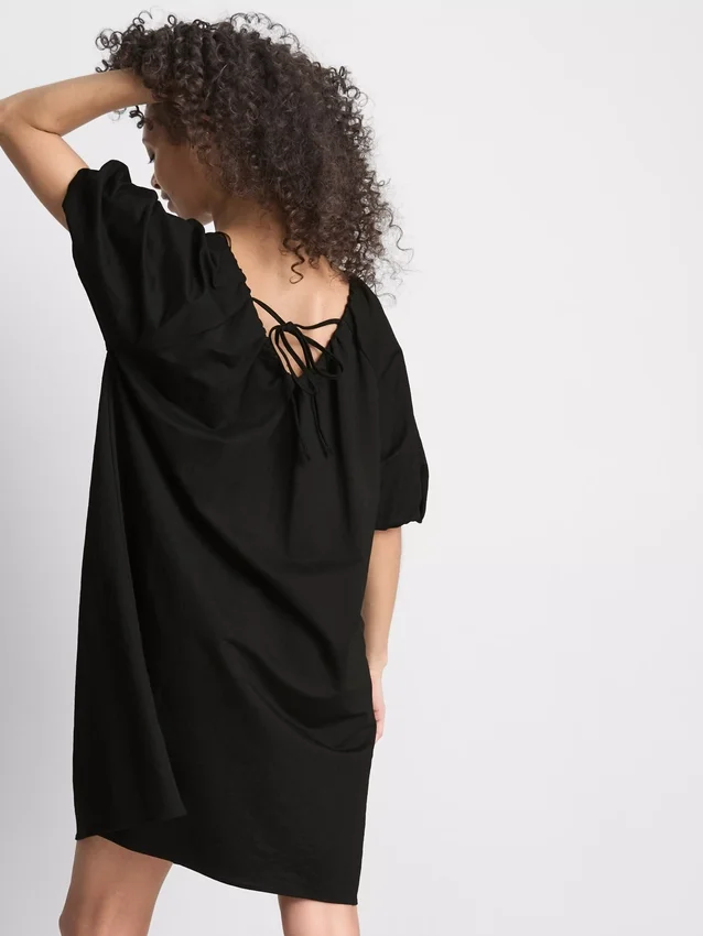 Mini-Smockkleid mit Puffärmeln