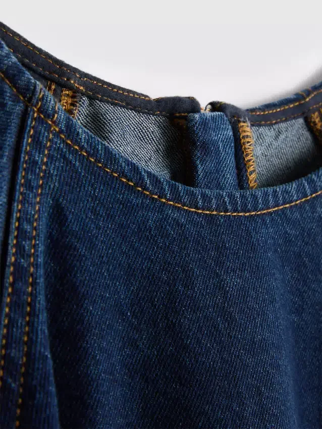 Minikleid aus Baumwoll-Denim mit Puffärmeln