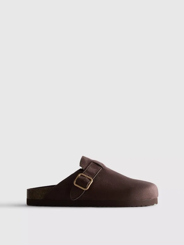 Mule-Clogs mit Schnalle