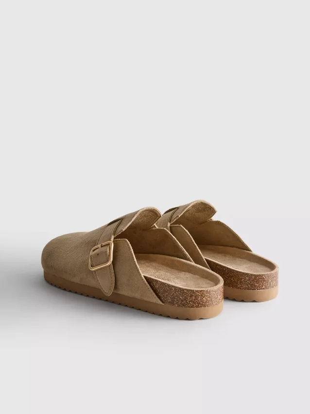 Mule-Clogs mit Schnalle
