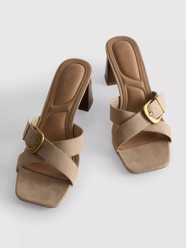 Mule-Sandalen mit Schnalle und Blockabsatz