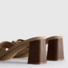 Mule-Sandalen mit Schnalle und Blockabsatz