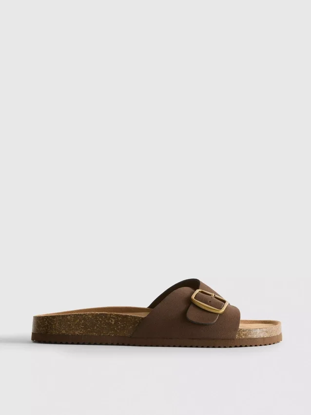 Mule-Sandalen mit Schnallenriemen