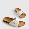 Mule-Sandalen mit Schnallenriemen
