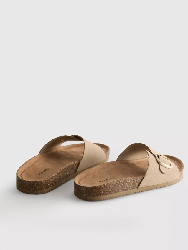 Mule-Sandalen mit Schnallenriemen