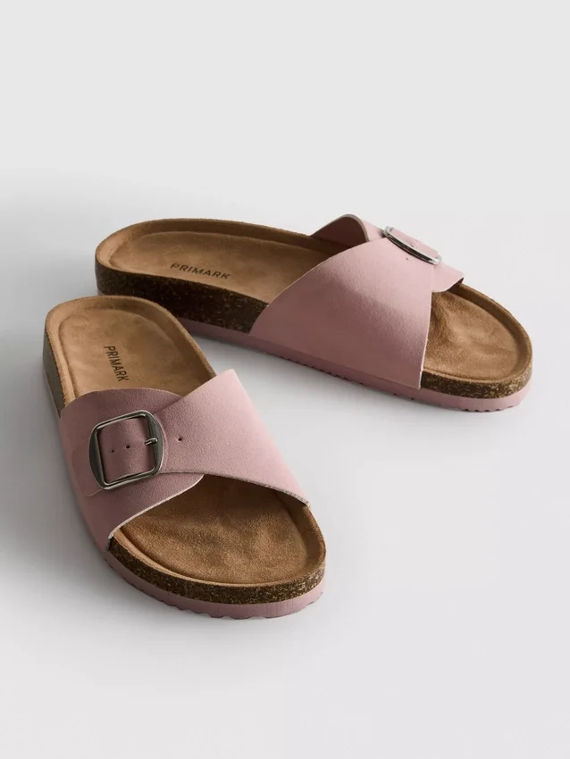 Mule-Sandalen mit Schnallenriemen