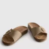 Mule-Sandalen mit Schnallenriemen
