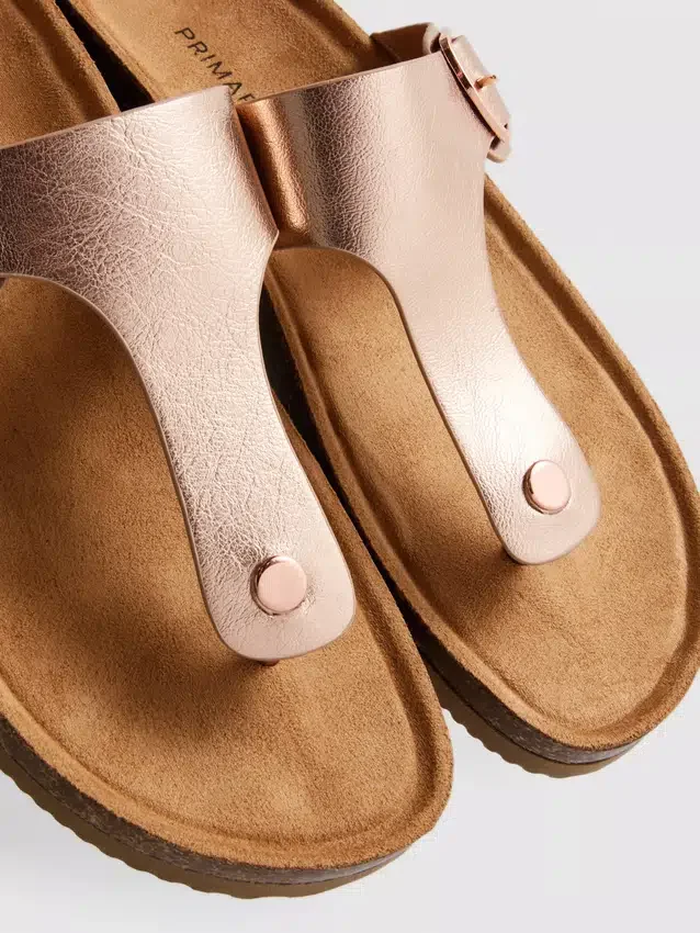 Mule-Sandalen mit T-Steg und Schnalle