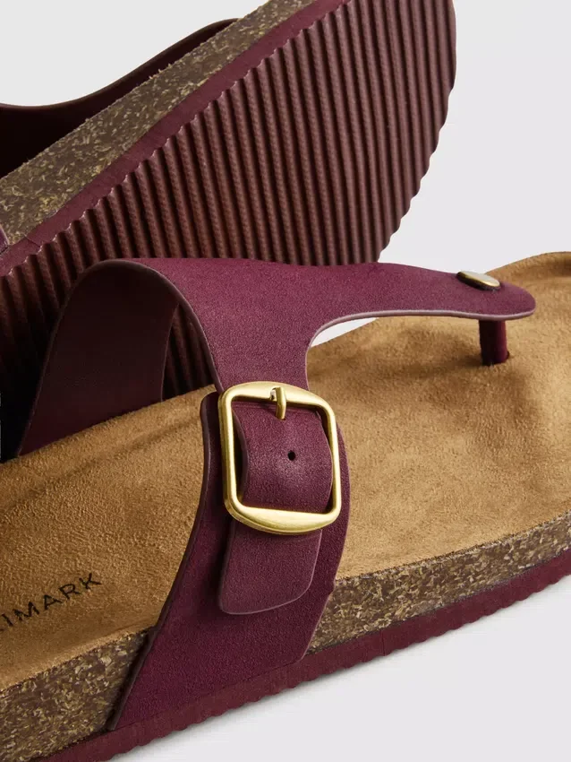 Mule-Sandalen mit T-Steg und Schnalle