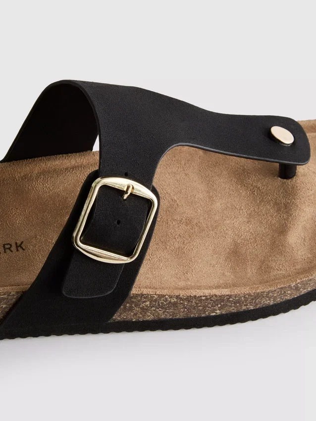 Mule-Sandalen mit T-Steg und Schnalle