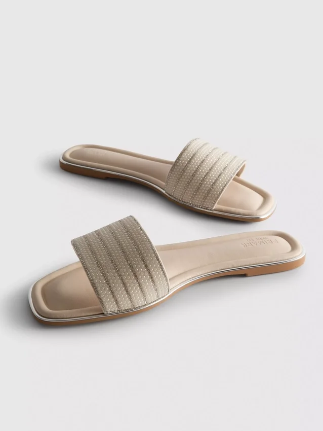 Mules mit Strassperlen