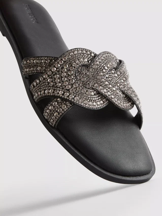 Mules mit Strasssteinen