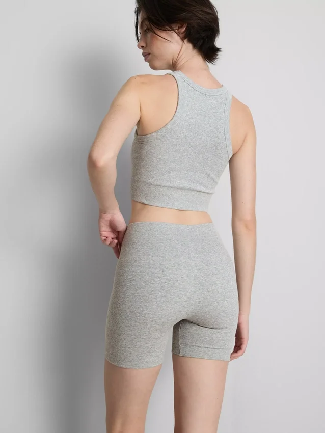 Nahtlose, gerippte Sportshorts
