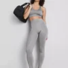 Nahtlose, hochglänzende Aktiv-Leggings