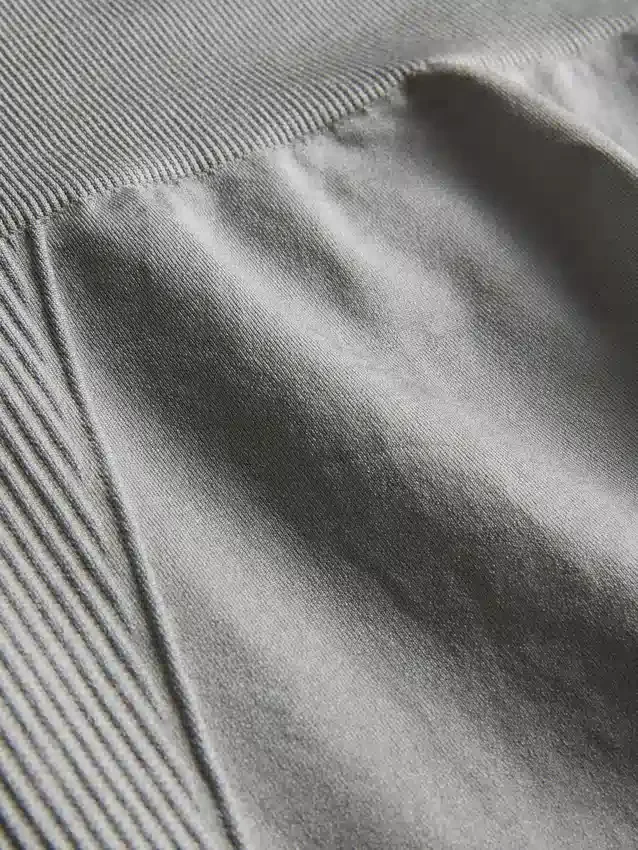 Nahtlose, hochglänzende Aktiv-Leggings