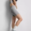 Nahtlose, hochglänzende Aktiv-Shorts