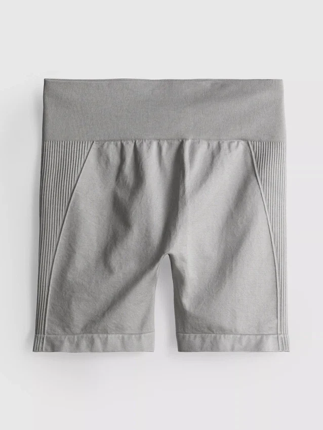 Nahtlose, hochglänzende Aktiv-Shorts