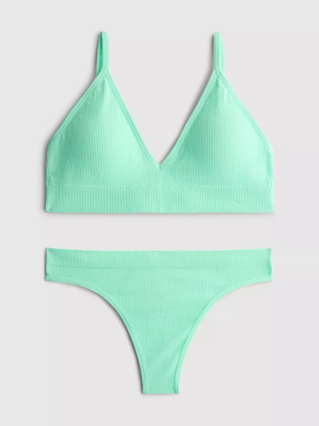 Nahtloses, gepolstertes Set aus Triangel-BH und String
