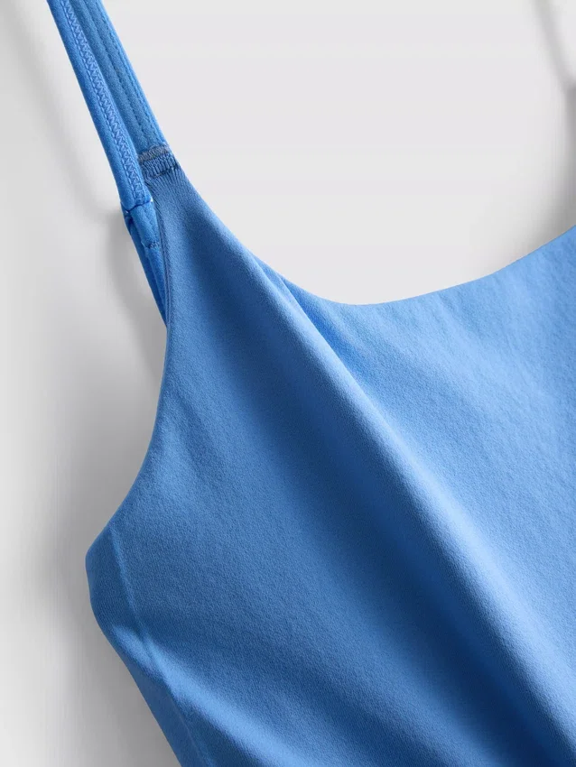 Nahtloses, kurz geschnittenes Cami-Top