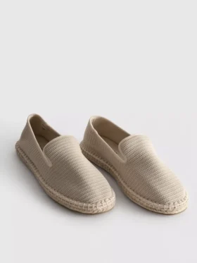 Niedrige Espadrilles aus Strick