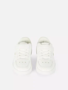 Niedrige Sneaker mit Herzmotiv