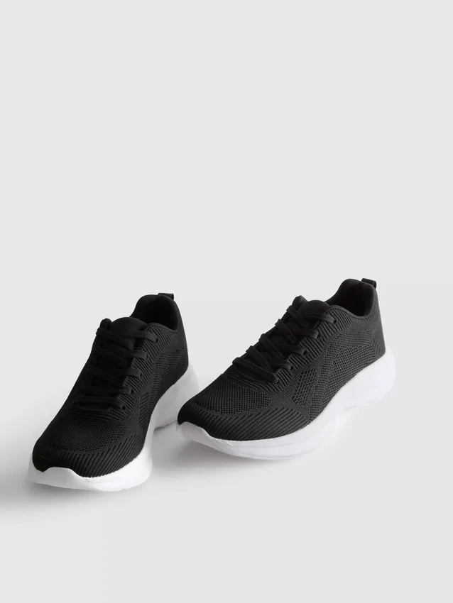 Niedrige Sport-Sneaker