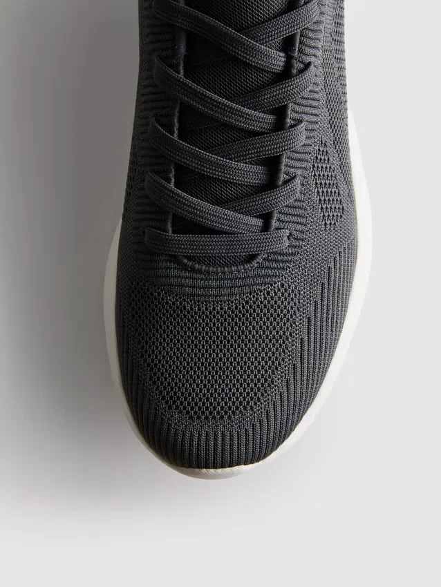 Niedrige Sport-Sneaker