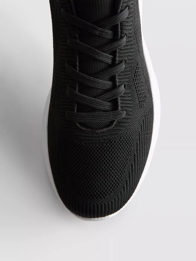 Niedrige Sport-Sneaker