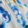 Orangefarbene Badeshorts mit strukturierter Oberfläche