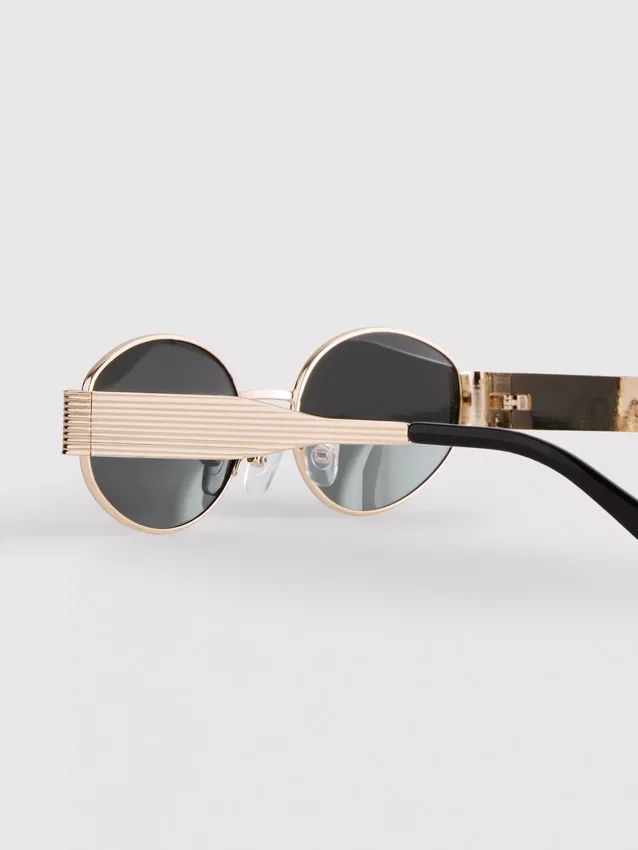 Ovale Sonnenbrille