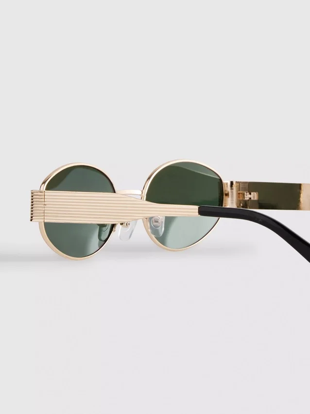 Ovale Sonnenbrille